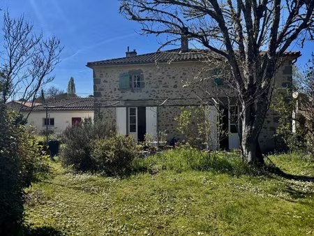 maison en pierre de caractère avec studio indépendant