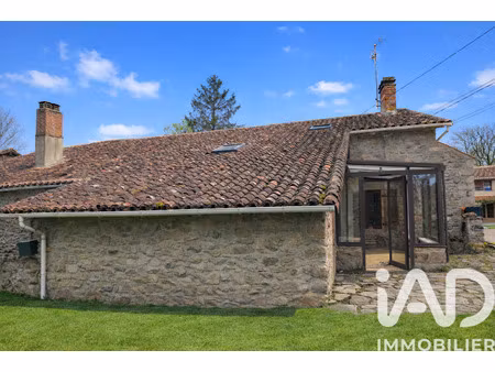 vente maison à saulgond (16420) : à vendre / 90m² saulgond