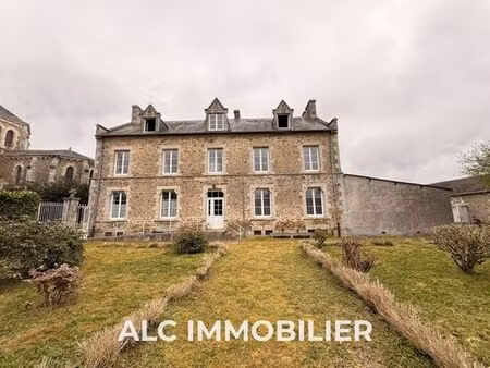 maison de luxe en vente à saint-pierre-des-nids  pays de la loire