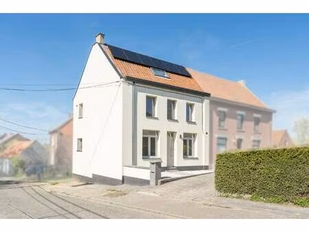 huis te koop in zottegem met 3 slaapkamers