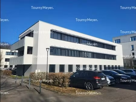 location bureaux 337 m² à 1 373 m²