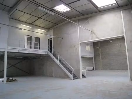 location entrepôt la penne sur huveaune 13821 320m² à 640m²