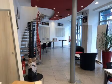 location bureaux 55 m² à 114 m²