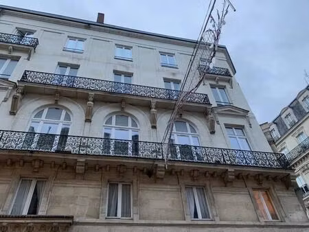 location bureaux 98 m²