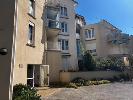 location appartement 3 pièces 75m2 montélimar 26200 - 800 € - surface privée
