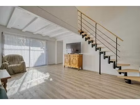 maison rénovée 6 pièces avec jardin à saint-hilaire