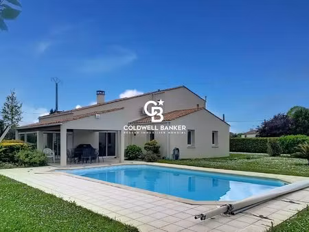 maison d'architecte avec piscine proche de saintes