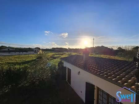 sur 490m² de terrain face à la nature  maison à finir de rén