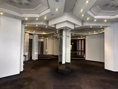 location commerce le bouscat 33110 180m² à 360m²