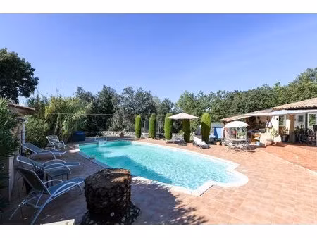 a l'ouest d'uzès  villa de plain-pied avec studio