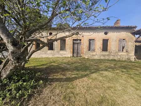 maison de charme à fort potentiel avec vue exceptionnelle sur les pyrénées