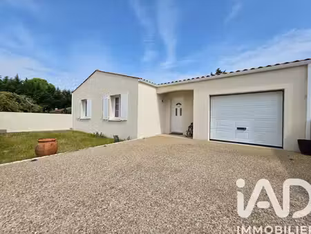 maison à saint-hippolyte (17430)