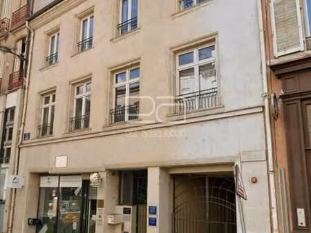 location bureaux 123 m² à 407 m²