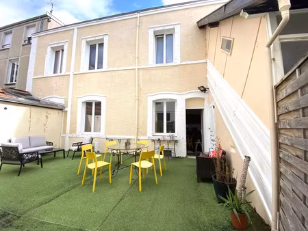 vente immeuble 106m2 reims 51100 - 392000 € - surface privée
