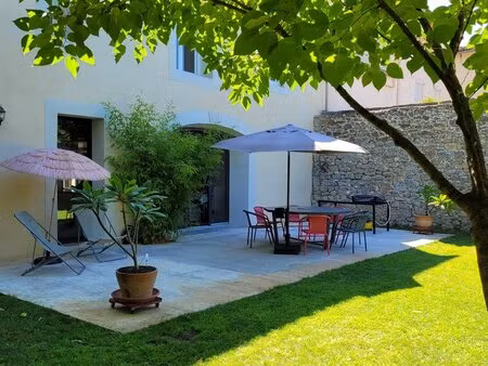 maison rénovée de 1906 avec jardin et piscine lagon à canet