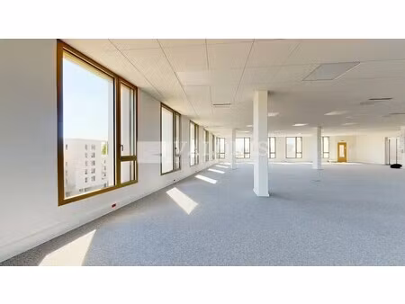 location bureaux 232 m² à 1 926 m²