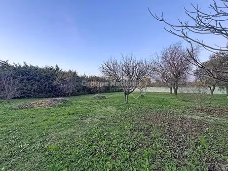 terrain camaret sur aigues 1121 m2