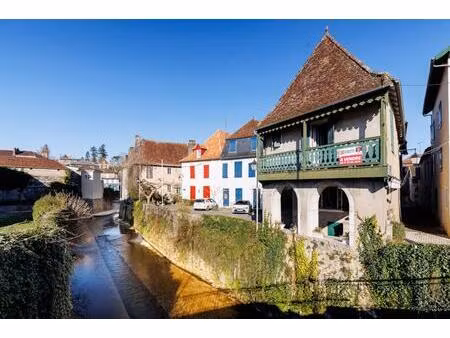 sous offre- maison typique de salies de bearn 6 pièces