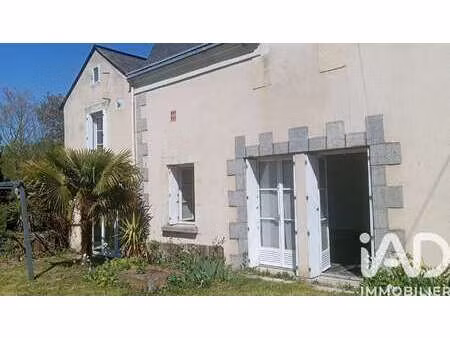 vente maison à sablé-sur-sarthe (72300) : à vendre / 133m² sablé-sur-sarthe