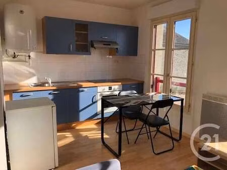 location appartement 2 pièces meublé à fougères (35300) : à louer 2 pièces meublé / 33m² f