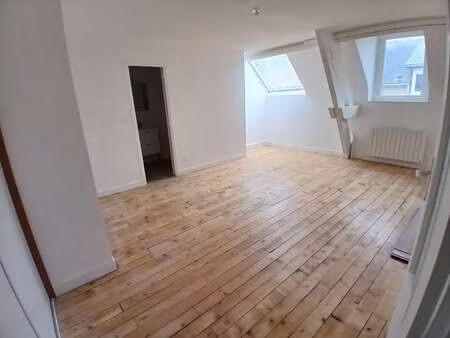 location appartement t1 à laval (53000) : à louer t1 / 40m² laval