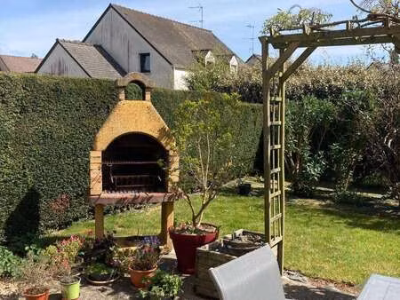 location maison à montfort-sur-meu (35160) : à louer / 90m² montfort-sur-meu