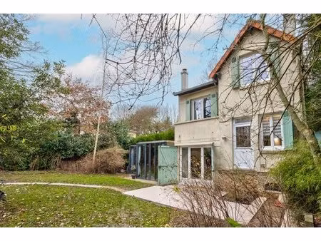 division thery: charmante maison ancienne avec beau jardin au ca