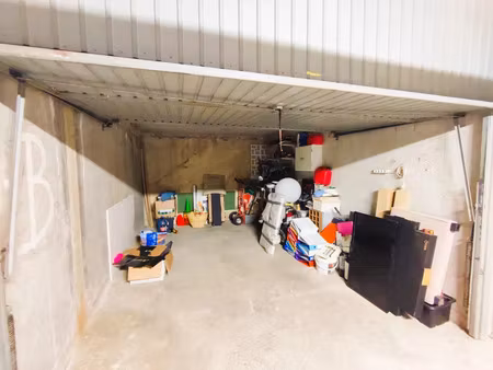 vente parking 15m2 bormes-les-mimosas 83230 - 50000 € - surface privée