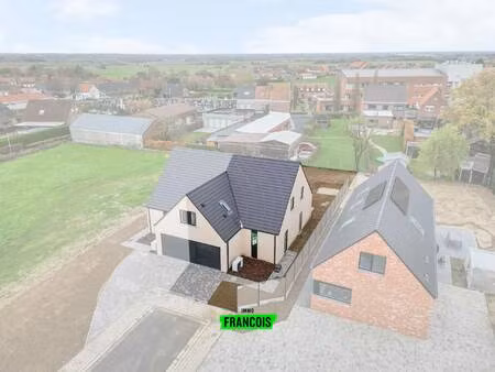 huis te koop in heuvelland met 3 slaapkamers