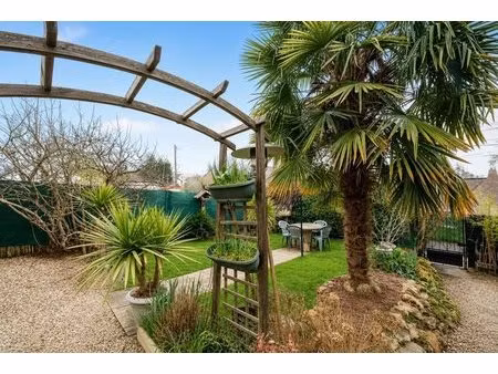 charmante maison 3 pièces avec jardin à couilly
