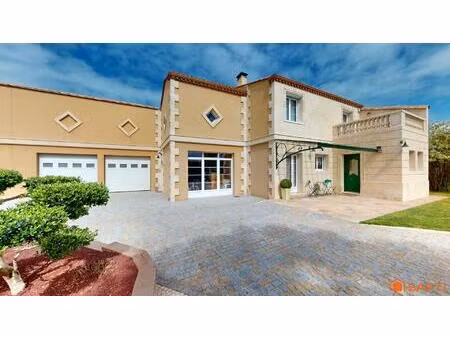 belle maison moderne et familiale