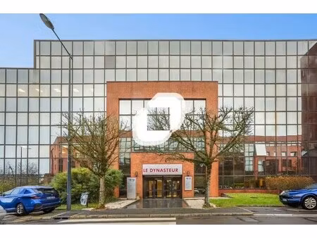 location bureaux 245 m² à 2 761 m²