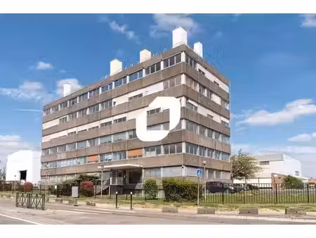 location bureaux trappes 78190 502m²