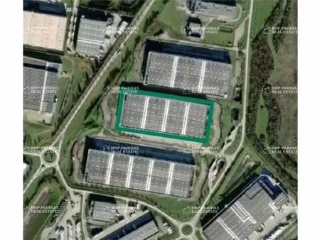 location entrepôt logistique saint-quentin-fallavier 38070 24526m²