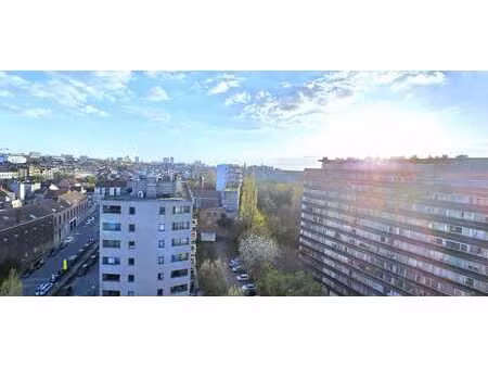 appart 3 ch - terrasse - pkg - 12e étage – fort potentiel