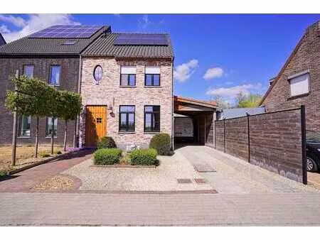 zeer recente woning nabij de vondelmolen in lebbeke