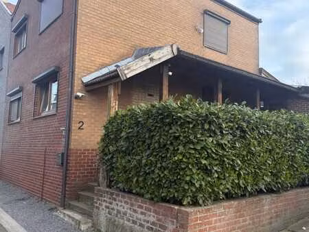 maison 3 façades 4 chambres sur 1013m²