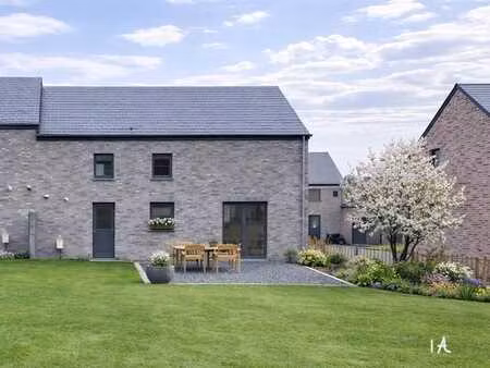 nouvelle construction 3 chambres au calme