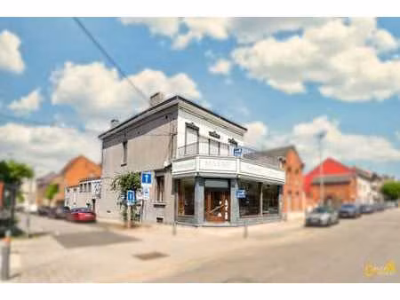 immeuble mixte au fort potentiel