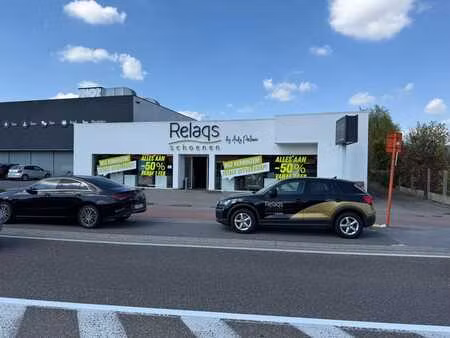 baanwinkel met parking nabij medi market  carrefour  krëf...