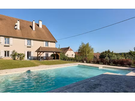 vente propriété 12 pièces 389 m² à pouilley-les-vignes (25115)  595 000 €