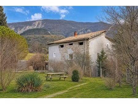 fermette de caractère vue montagne fort potentiel de rénovation