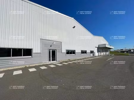 local d'activités à louer