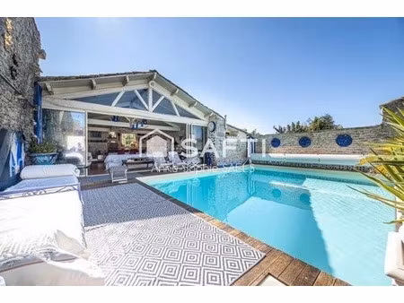 vente maison 9 pièces 280 m² à la crèche (79260)  520 000 €