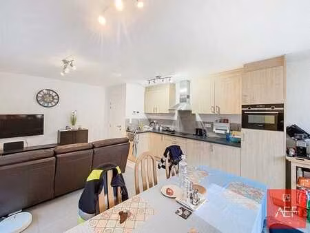 appartement moderne au rez-de-chaussée