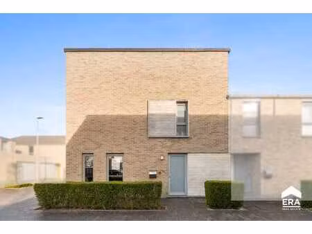 maison semi-ouverte avec jardin à sint-truiden