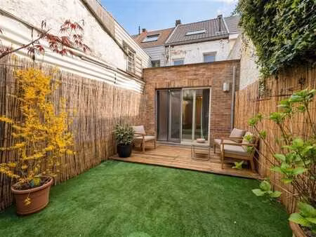 bel appartement une chambre avec terrasse