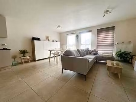 très bel appartement 3 ch - parking