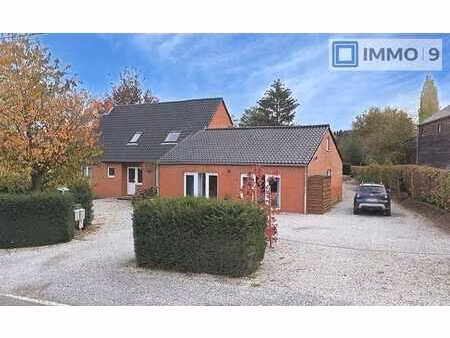 ensemble immobilier 2 maisons – 8 chambres –terrain 21 ares