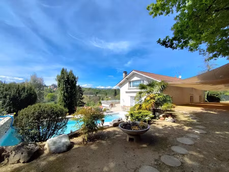 vente maison 6 pièces 209 m² à francheville (69340)  930 000 €